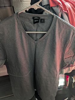 Hugo Boss Gray V Neck Mercerized Cotton Tee - XL - Gray - EUC