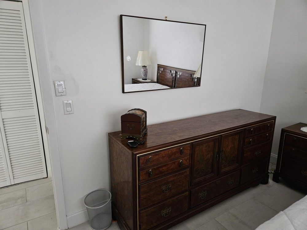 Queen Size Bedroom Set