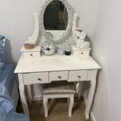 Fashion Vanity