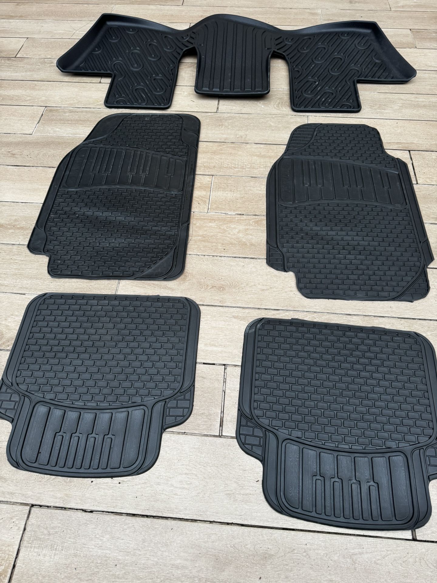 Auto Drive Floor Mats for 2020-2023 Toyota Highlander