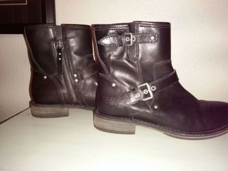 Ugg boots ladies size 7