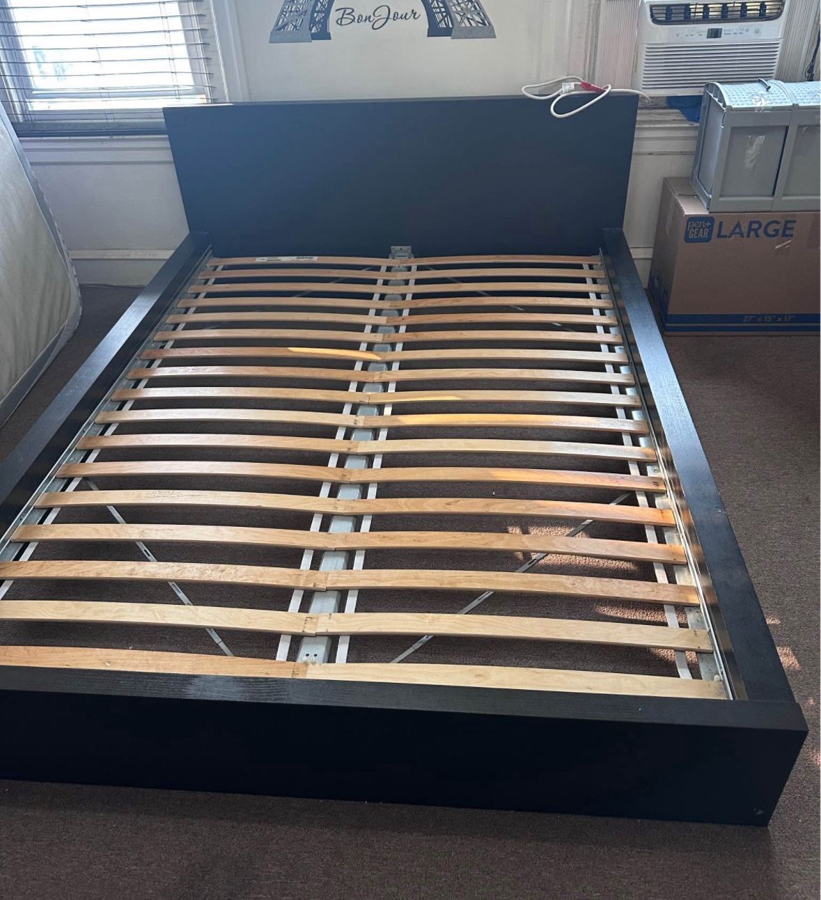 Queen bed