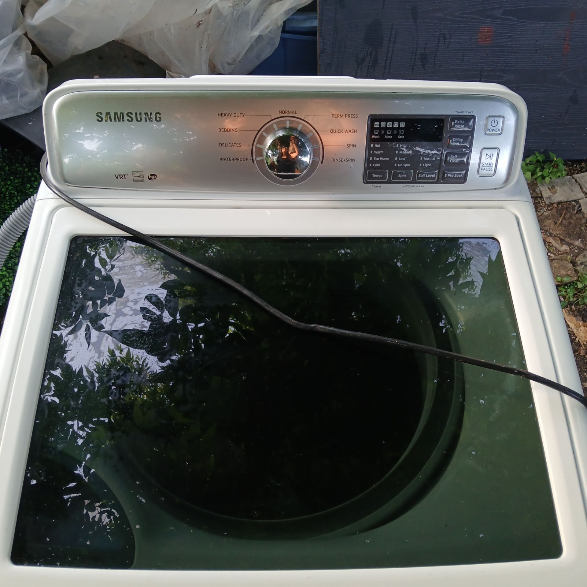 A Samsung washer top load