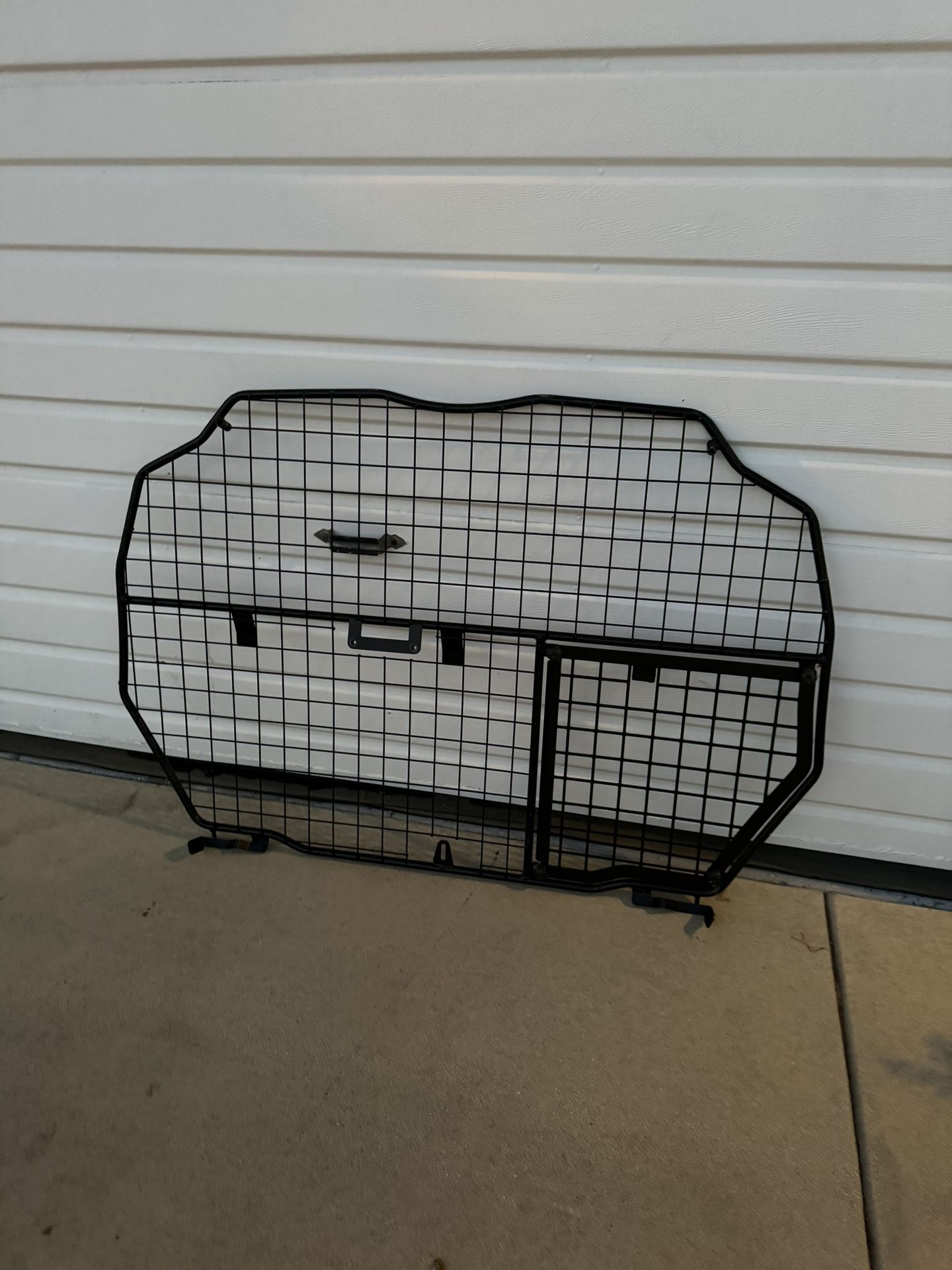 Mercedes Gle Dog Cage