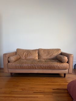 Article Sven Leather Sofa
