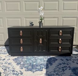 Black 9 drawer dresser