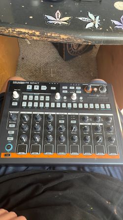 Arturia DrumBrute Impact Analog Drum Machine