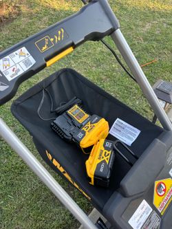 DEWALT
2x20V MAX 21 in. Cordless Battery Powered Push Lawn Mower Kit with (2) 10 Ah Batteries and Chargers