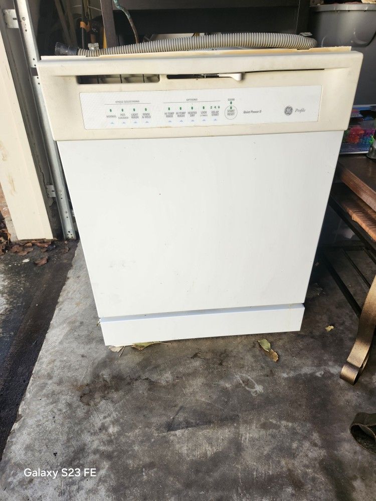 General Electric Dish Washer