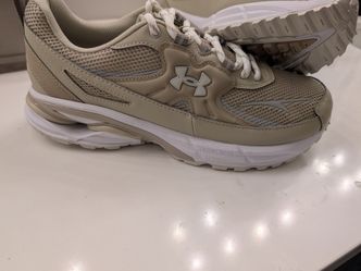 Under armor cross train, walking and jogging shoes
