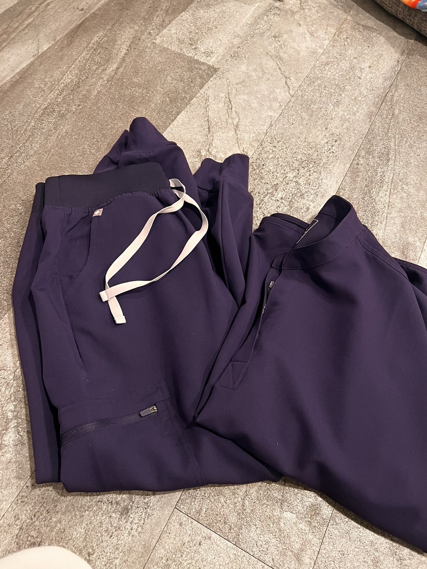 Women’s Figs Scrubs Medium