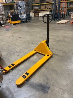 Low Profile Hand Pallet Jack A-1009 | 3,300 lb Capacity