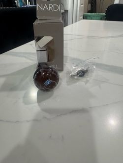 Nardi steering wheel shifter knob