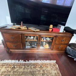 TV Stands 