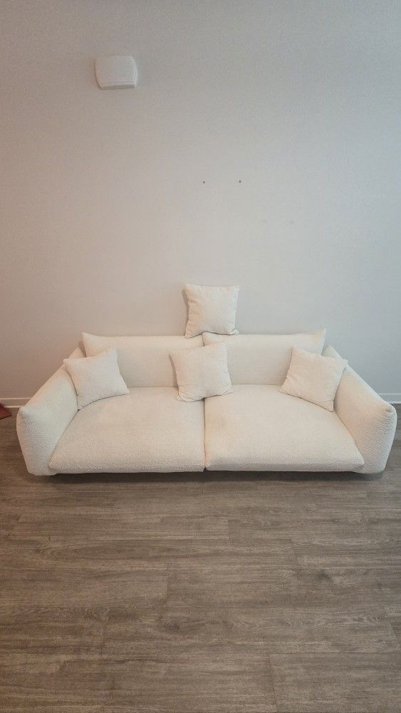A Ten Foot Long Couch Or Sectional! Still New!