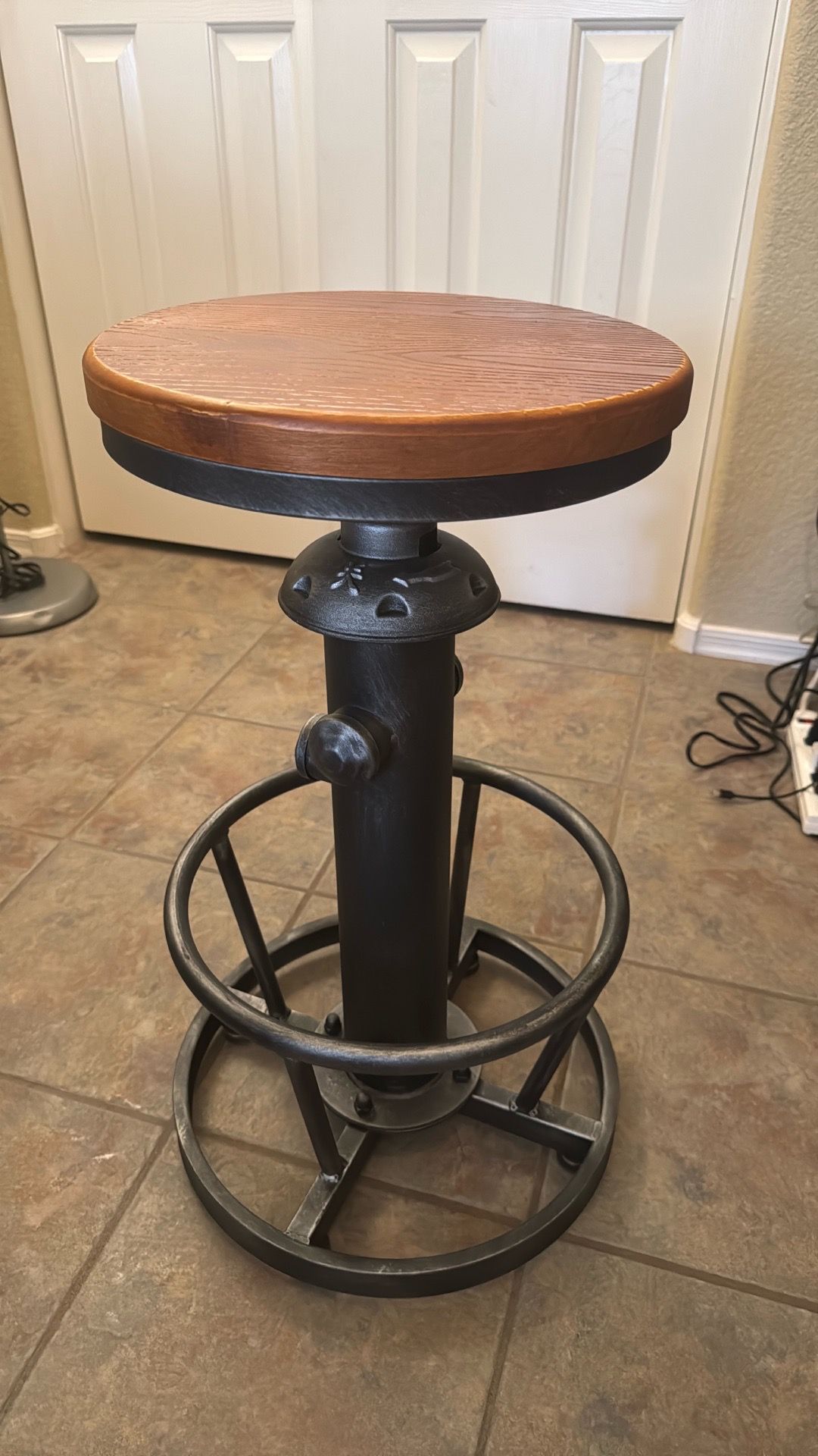 Vtg industrial adjustable bar stool wooden top water pipe design