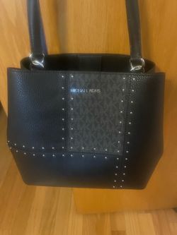 Michael Kors shoulder purse