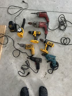 TOOLS Dewalt Makita Craftsman Milwaukee Lot