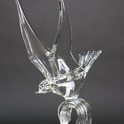 Exquisite Franklin Mint Heirloom Murano Glass Sculpture "On The Crest" , circa 1983; 
