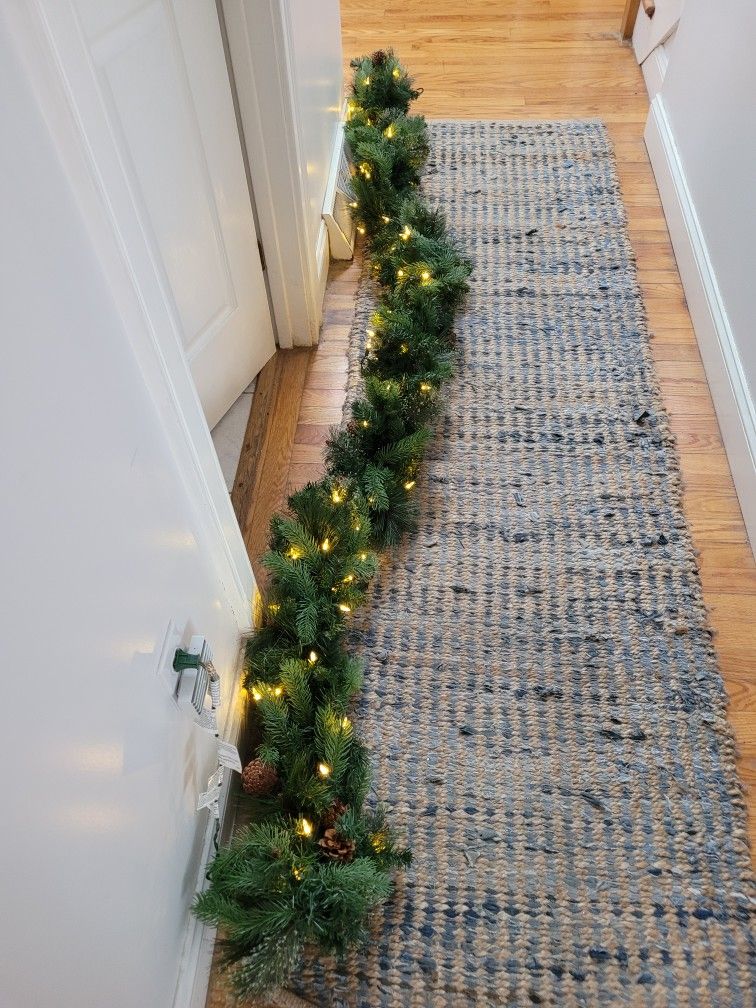 Christmas Prelit Garland 9 Foot