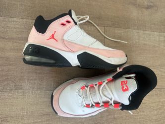 Jordan  pink shoes
