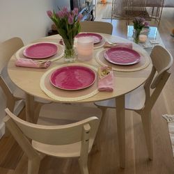Round Table & Four Chairs 