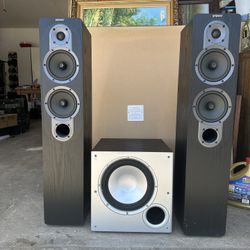 Energy Floorstanding speakers and PolkAudio Powered subwoofer 10” Woofer 