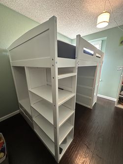 Loft bed (full size)