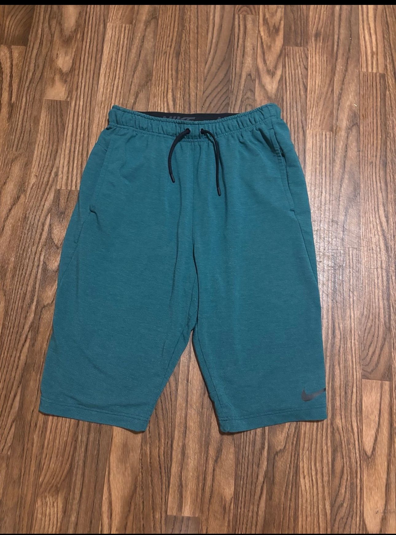 Nike Fleece Men’s Training Shorts * LONG * Size Medium Dark Green