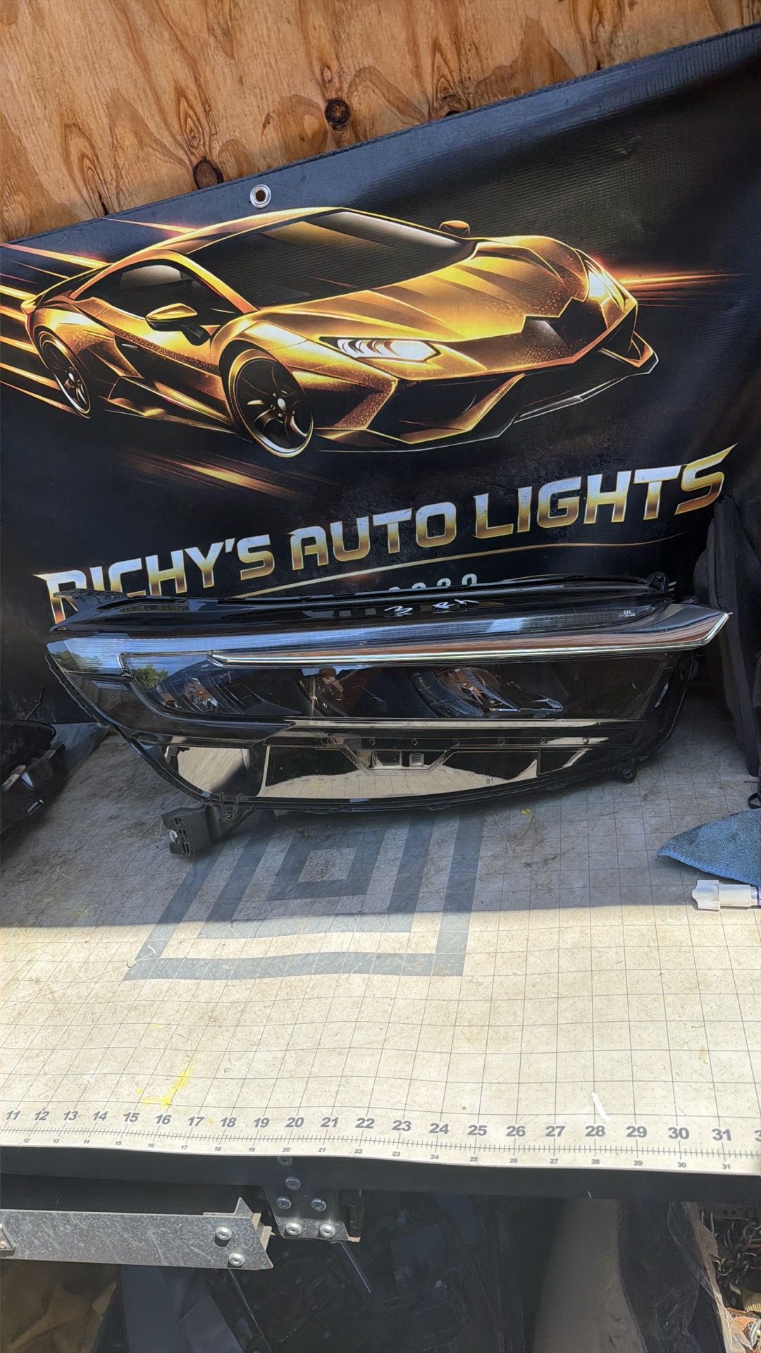 Crv headlight 2024 perfect condition