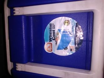 Igloo ice chest used it once