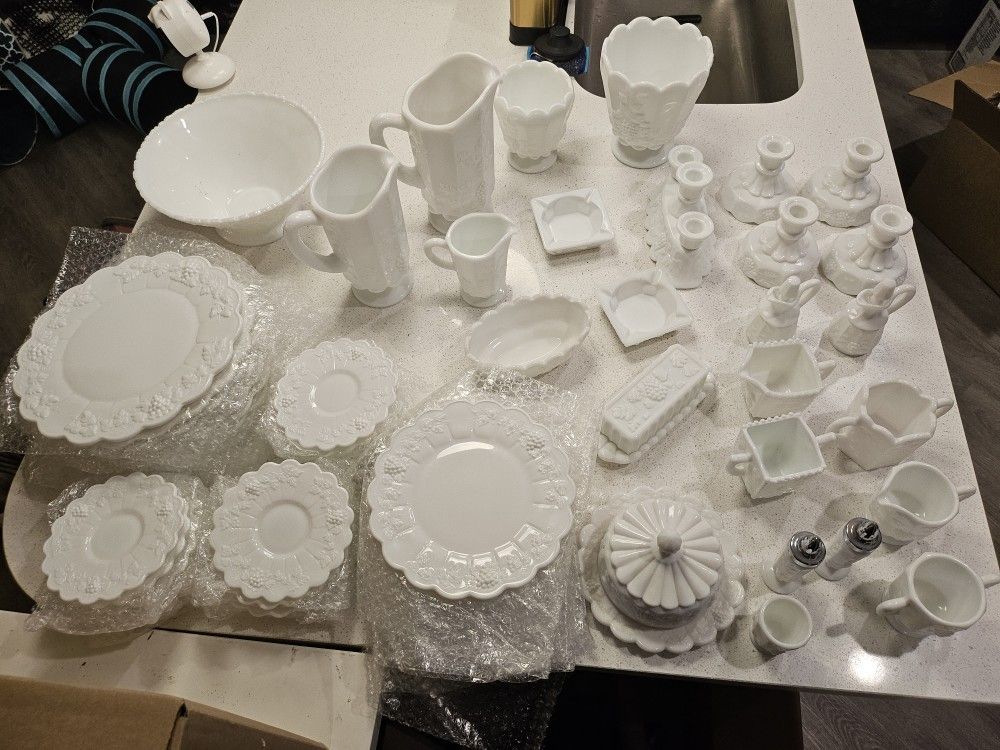 Westmoreland Paneled Grape milk glass