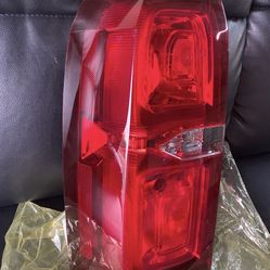 Taillight Driver Side Chevy Tahoe Or Chevy Suburban