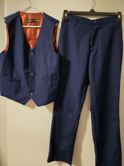 Boys 2 Piece Suit - Size 9/10