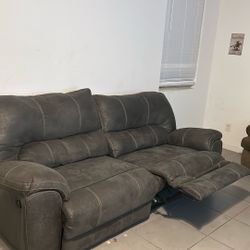 Reclining Couch 