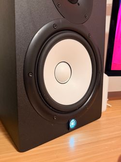 Yamaha HS8 Studio Monitors