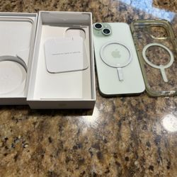 Like New - iPhone 15 Green MTM83LL/A 256GB