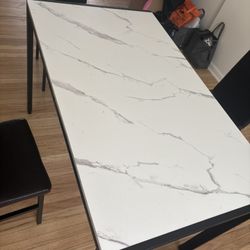 Dining Room Table With 4 Chairs 