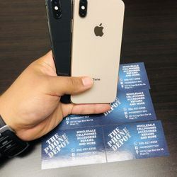 iPhone XS 64gb Factory Unlocked 