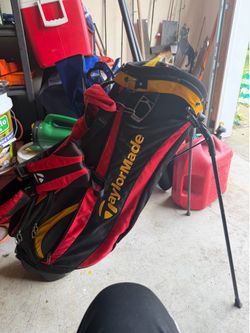 TaylorMade golf bag