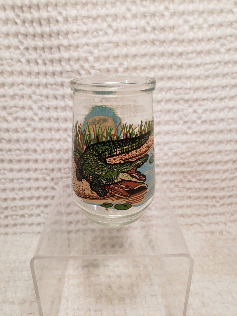 Welch's endangered species collection Giant American Crocodile jar 4" high . 