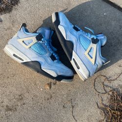 Jordan 4 Unc