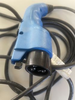 Portable EV Charger Like New. Turbo Cord