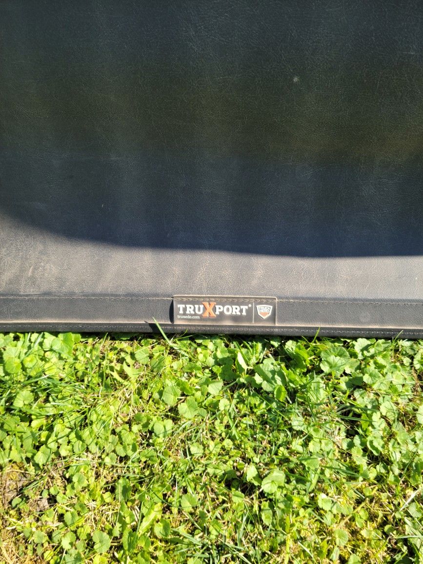 Tonneau Cover 6 1/2 Foot