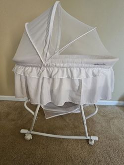 Portable Lightweight Baby Bassinet & Cradle