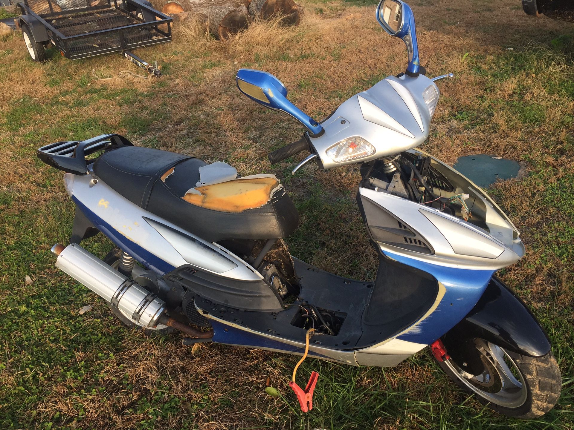Velocity 150cc moped scooter