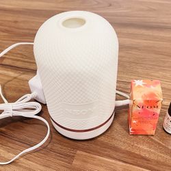 Neom Wellbeing Pod with Essential Oil