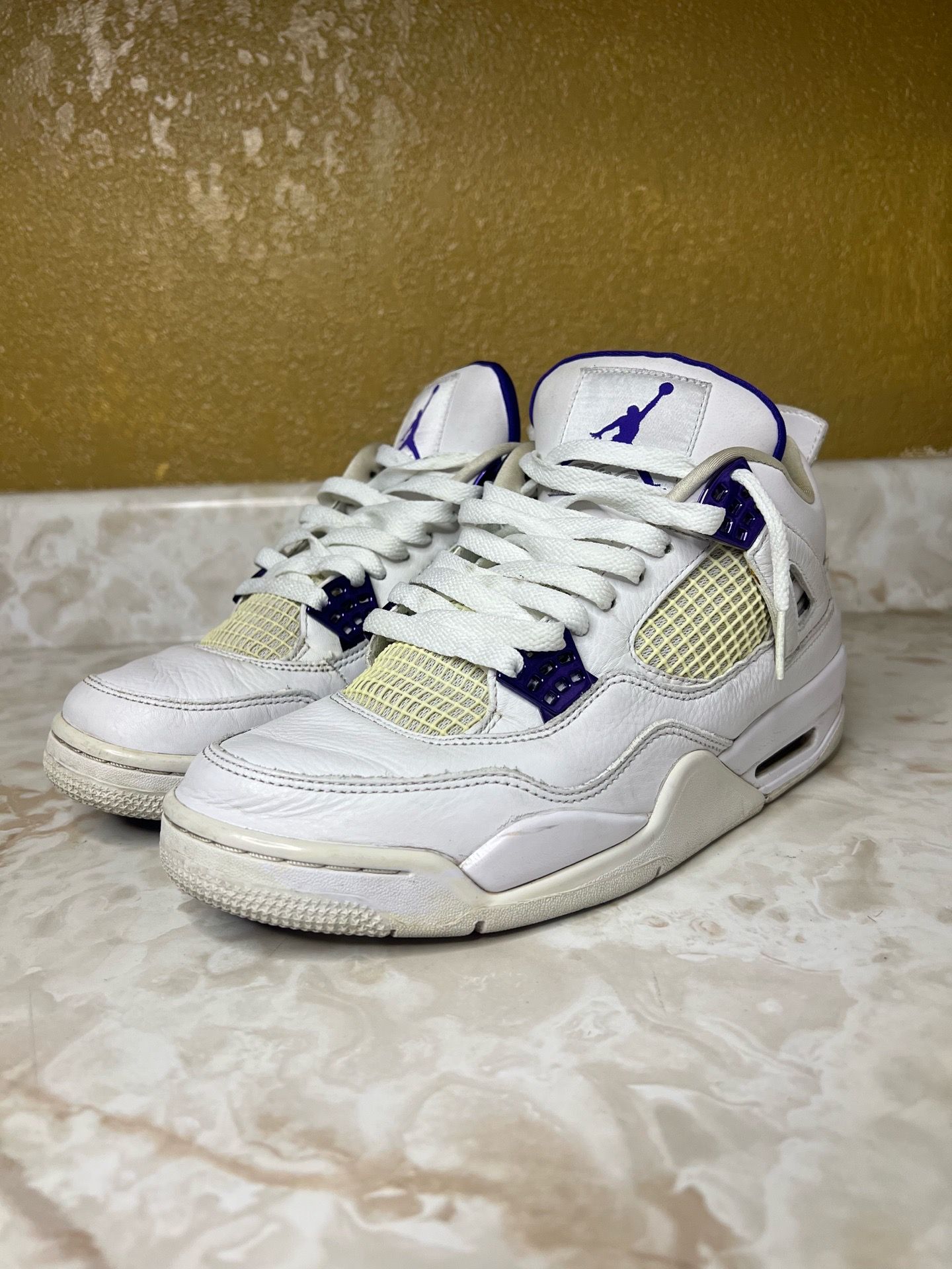 Jordan 4s