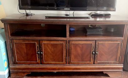Ashley‘s home furniture entertainment center