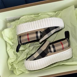 Burberry Shoes